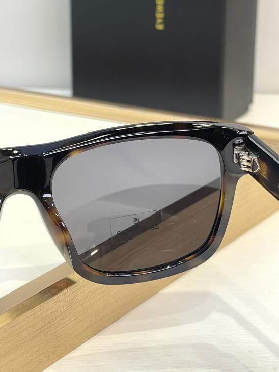 Picture of David Beckham Sunglasses _SKUfw76161722fw